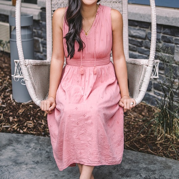 Old Navy Dresses & Skirts - 3/$30 OLD NAVY Tie Neck Hi Low Summer Dress